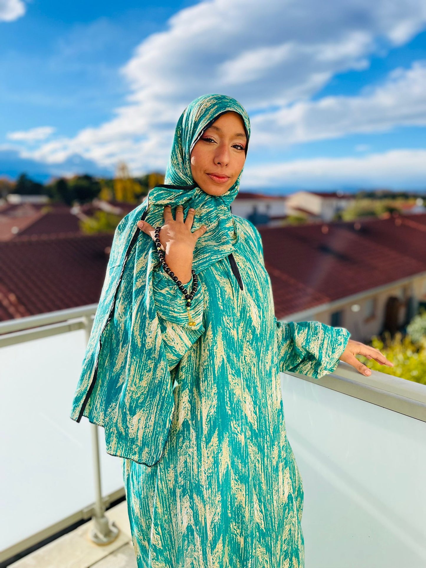 Hayat Turquoise